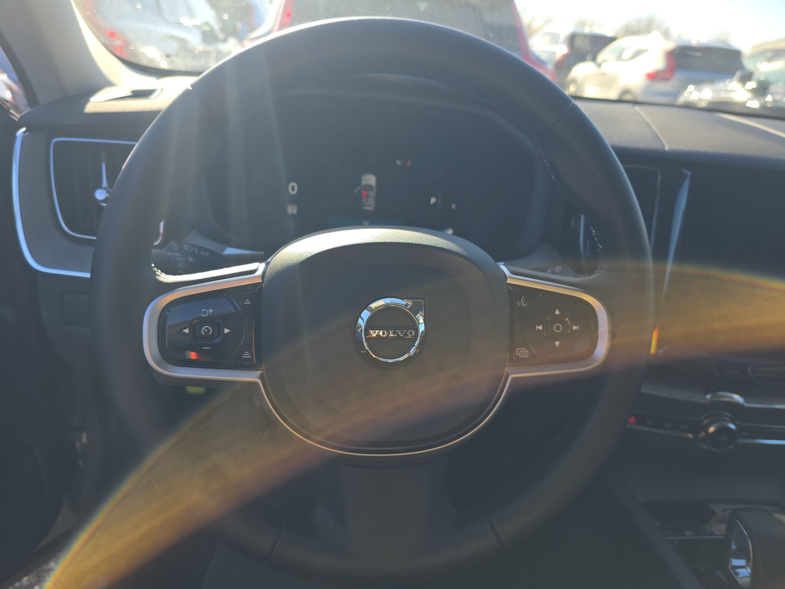 2025 Volvo XC60 B5 Plus AWD