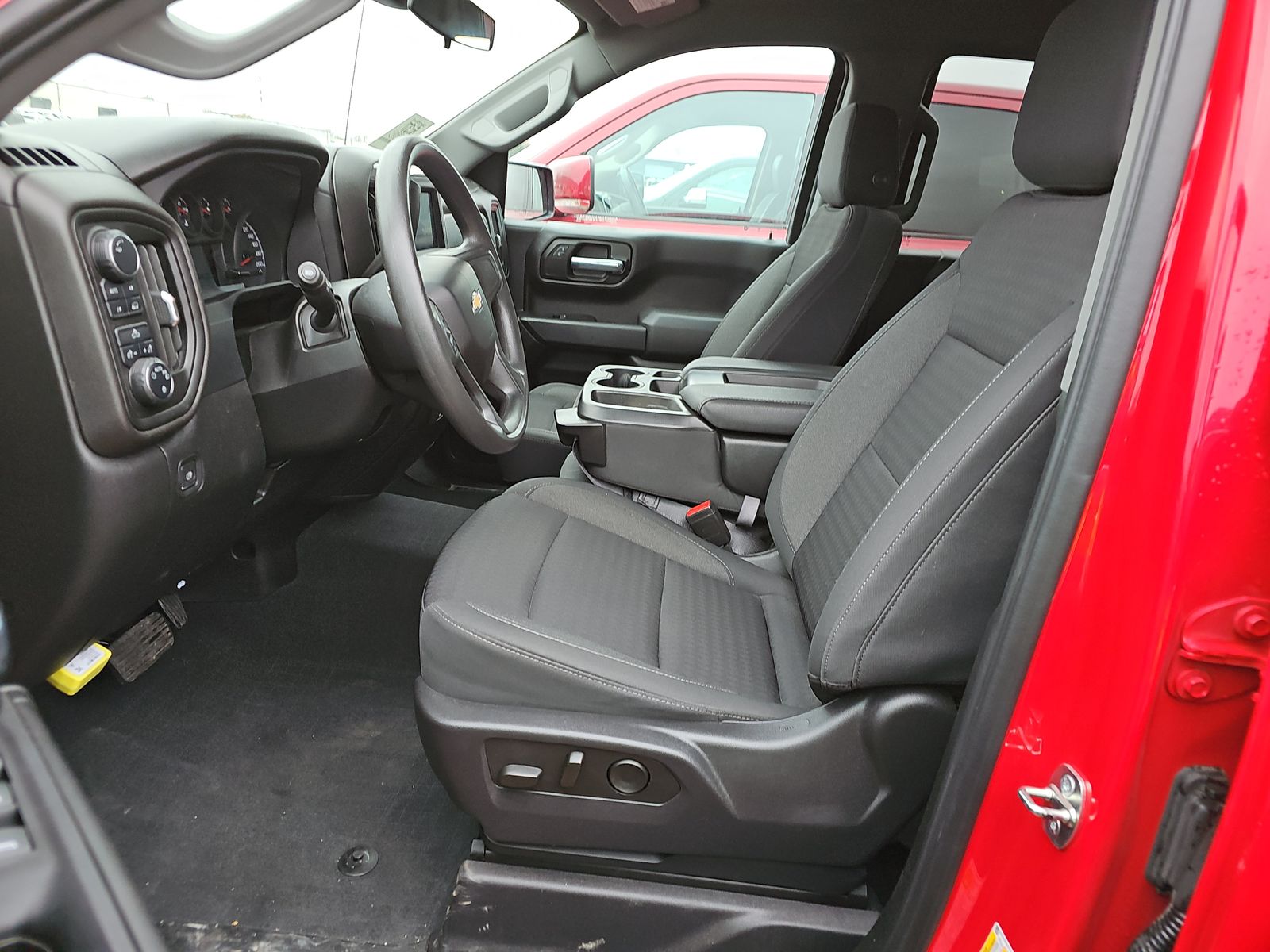 2023 Chevrolet Silverado 1500 Custom AWD