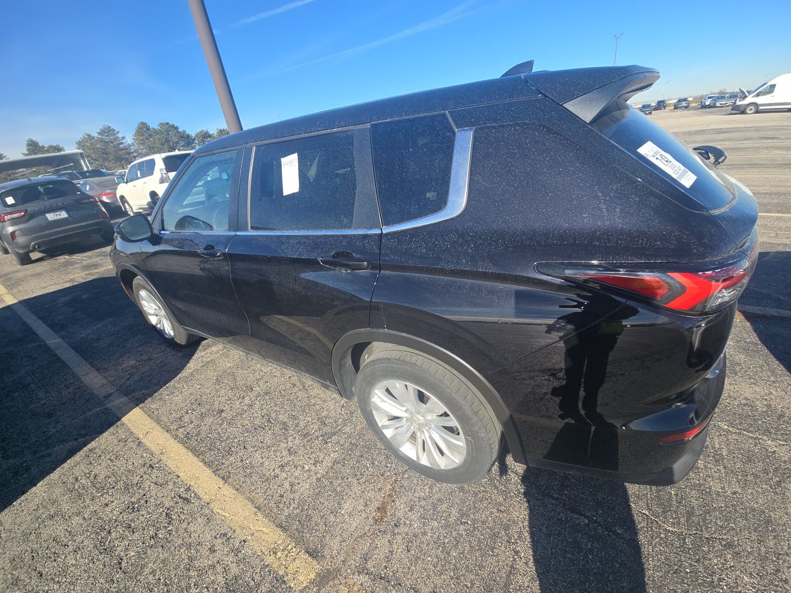 2025 Mitsubishi Outlander ES FWD