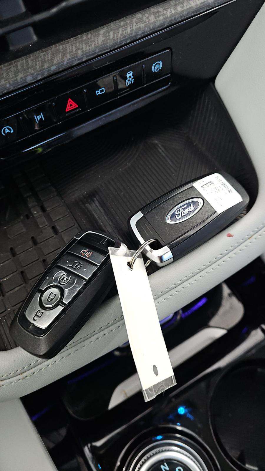 2025 Ford Explorer Platinum AWD