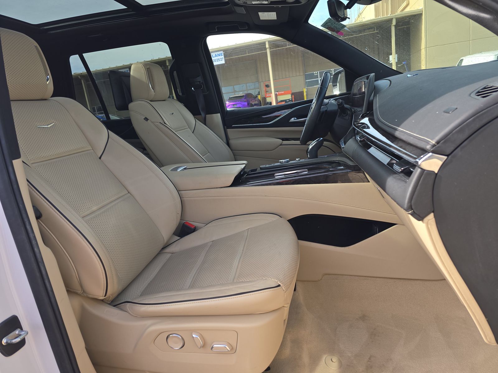 2023 Cadillac Escalade Premium Luxury AWD