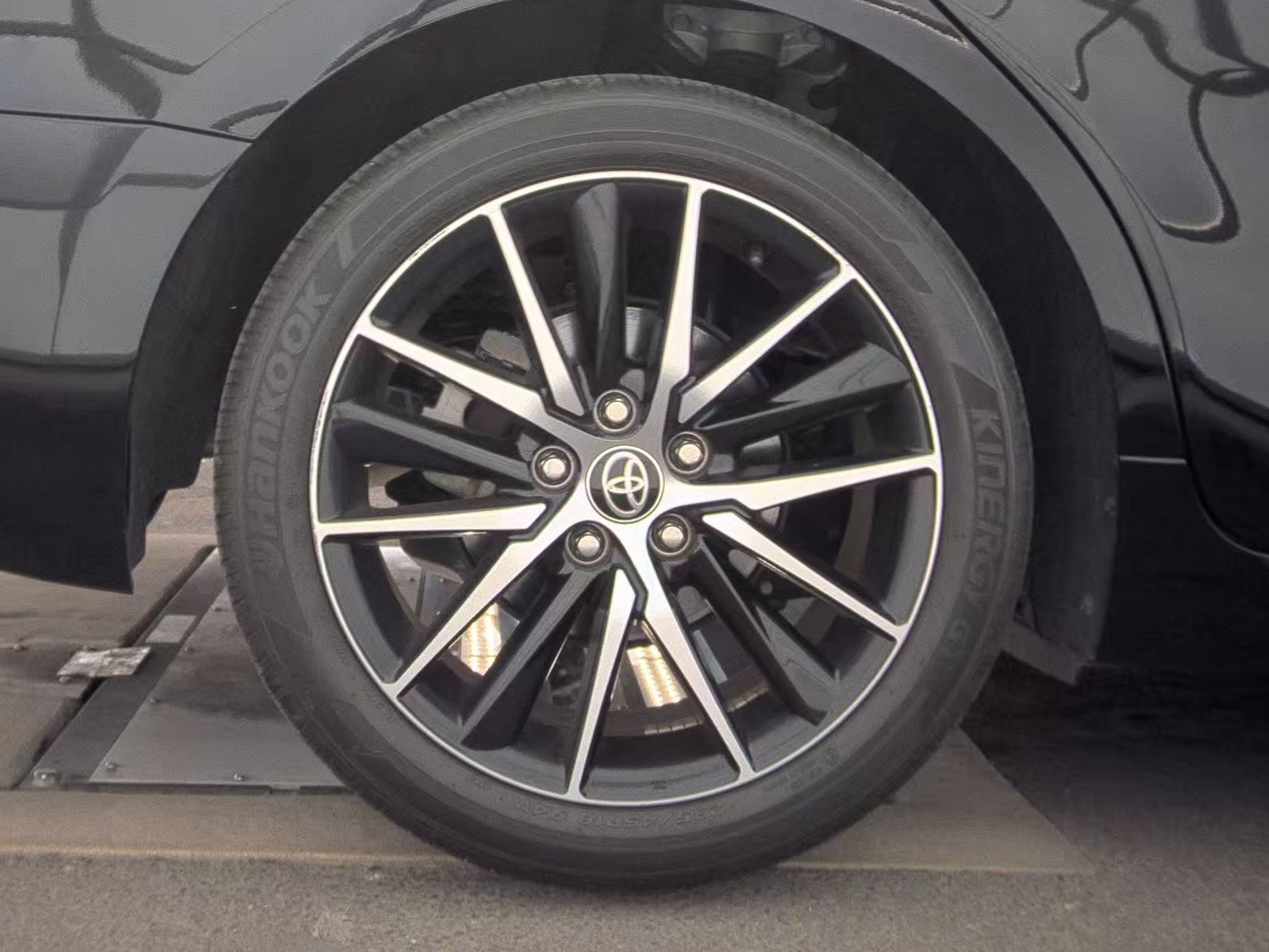 2024 Toyota Camry SE FWD