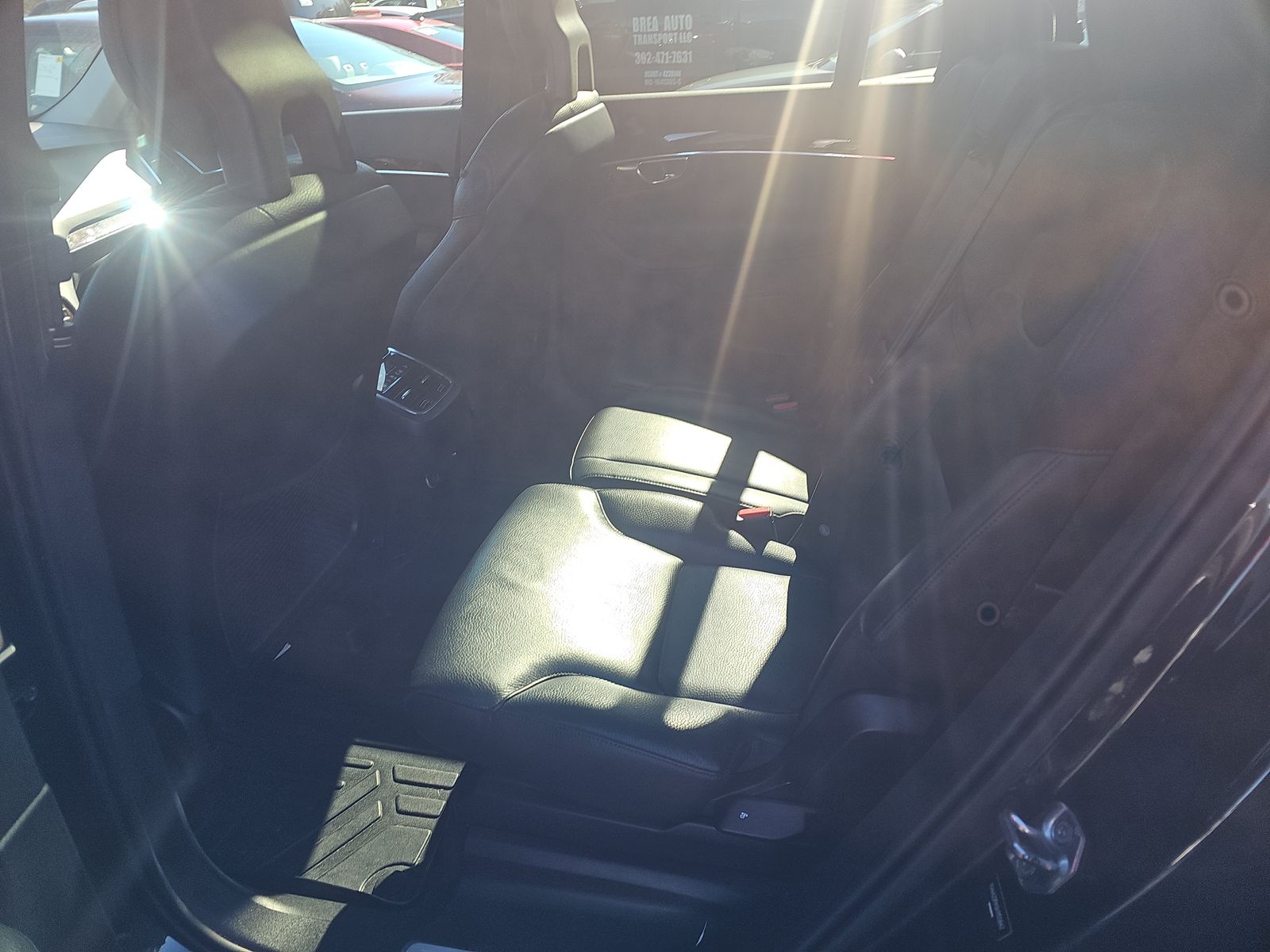 2017 Volvo XC90 T6 Momentum AWD