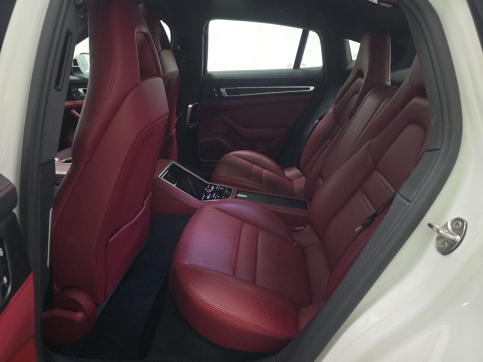 2023 Porsche Panamera Platinum Edition RWD