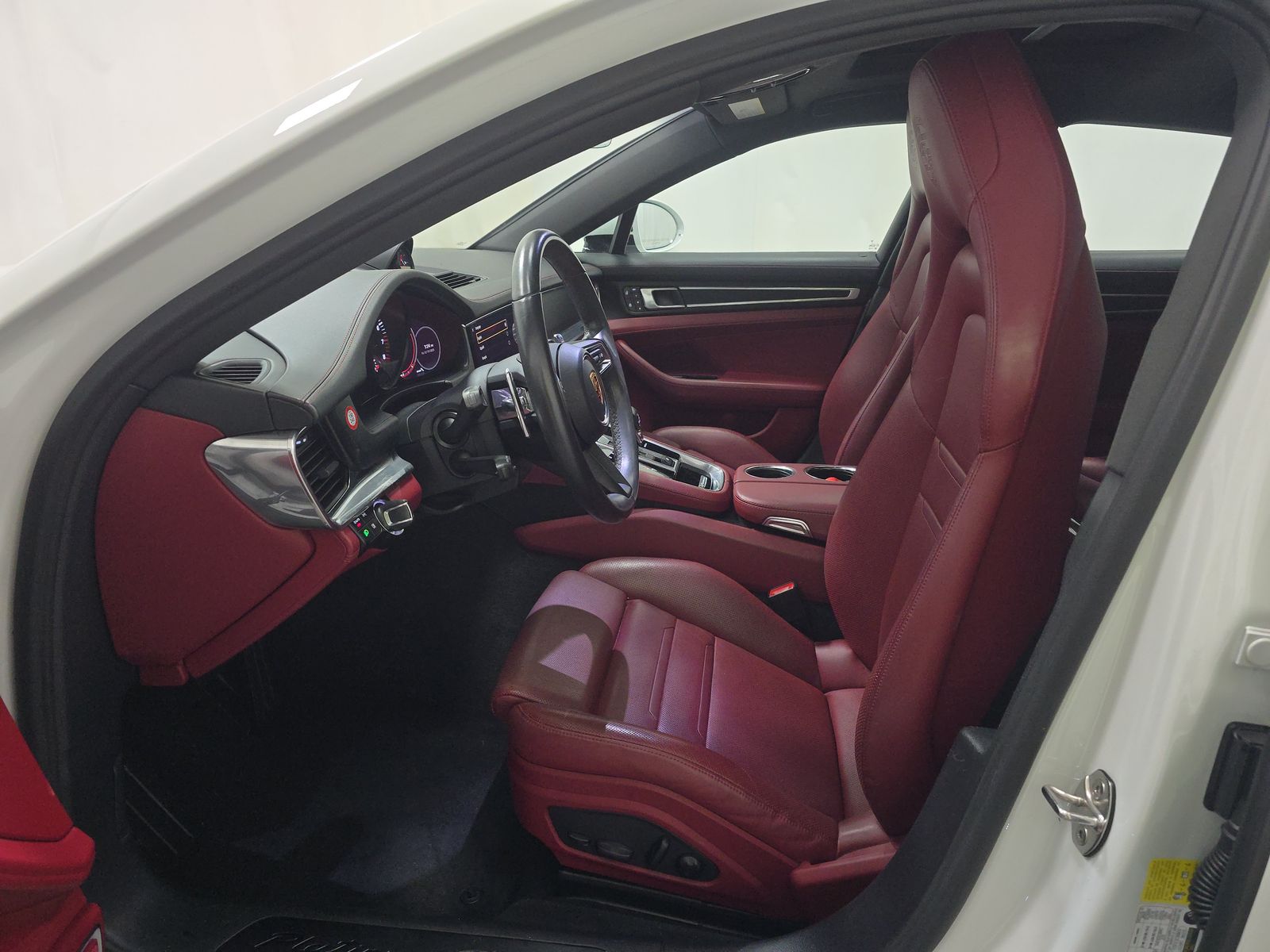 2023 Porsche Panamera Platinum Edition RWD