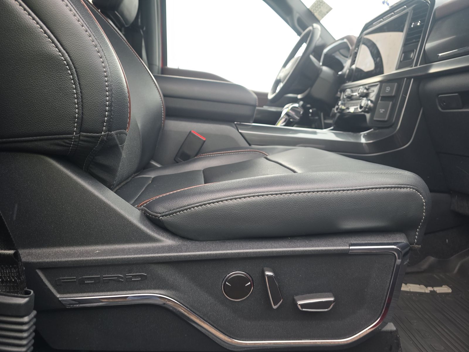 2023 Ford F-150 Hybrid Lariat AWD