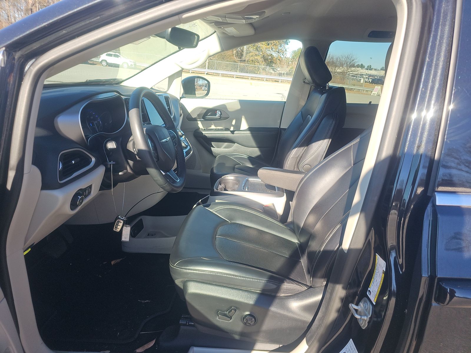 2023 Chrysler Pacifica Touring L FWD