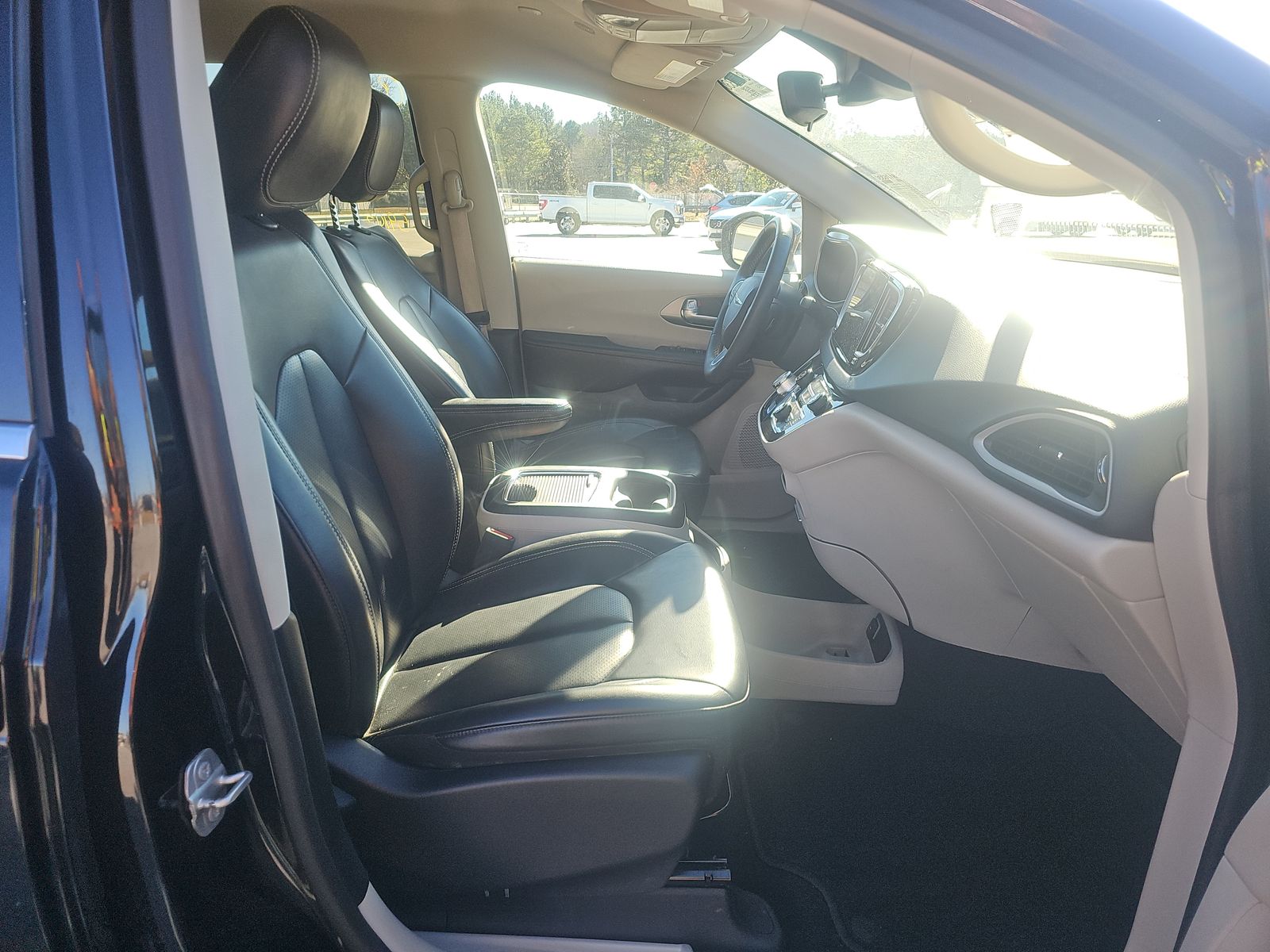 2023 Chrysler Pacifica Touring L FWD