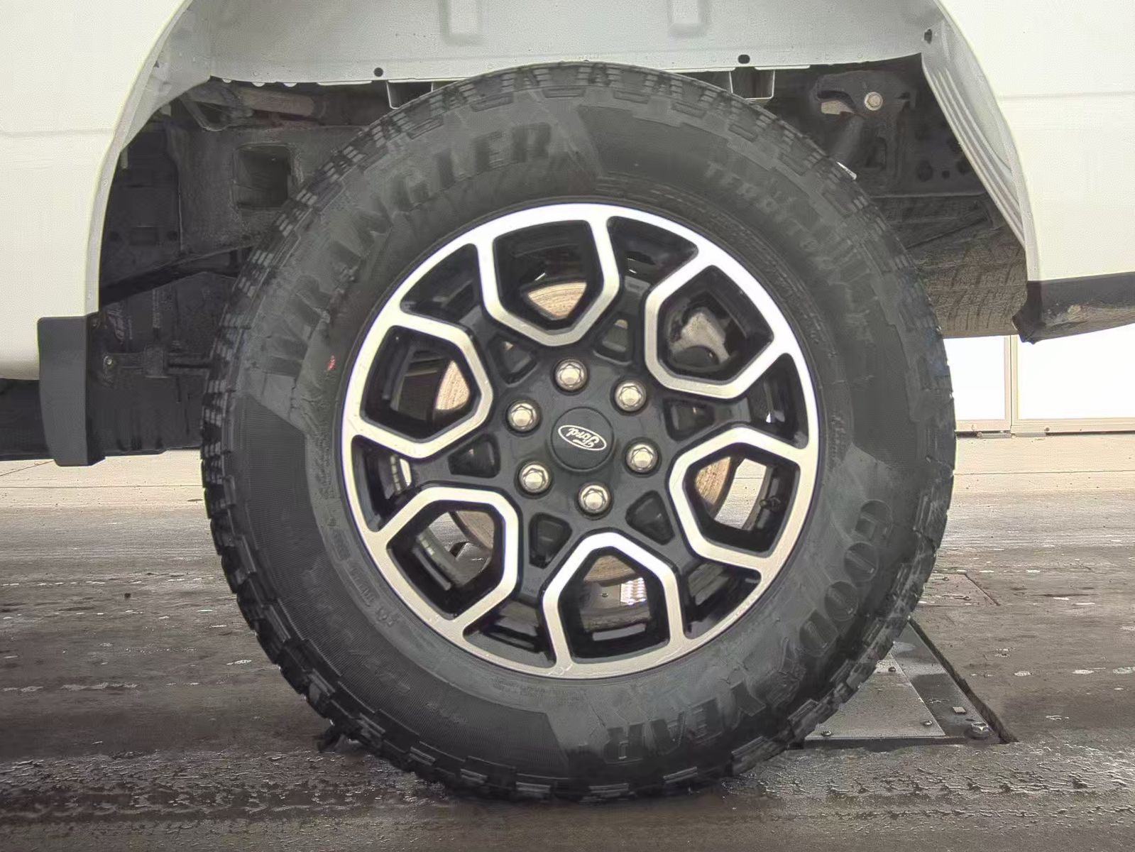 2023 Ford F-150 Hybrid XLT AWD