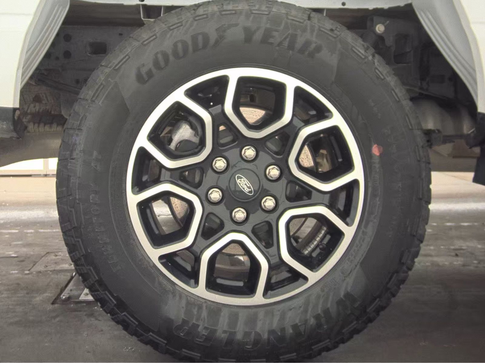 2023 Ford F-150 Hybrid XLT AWD