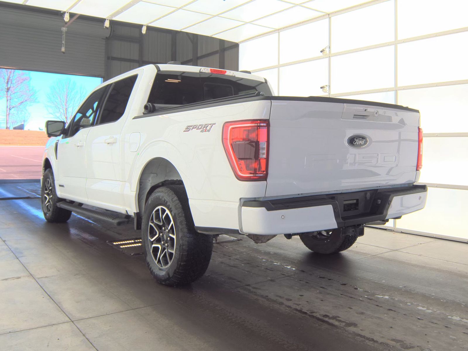2023 Ford F-150 Hybrid XLT AWD