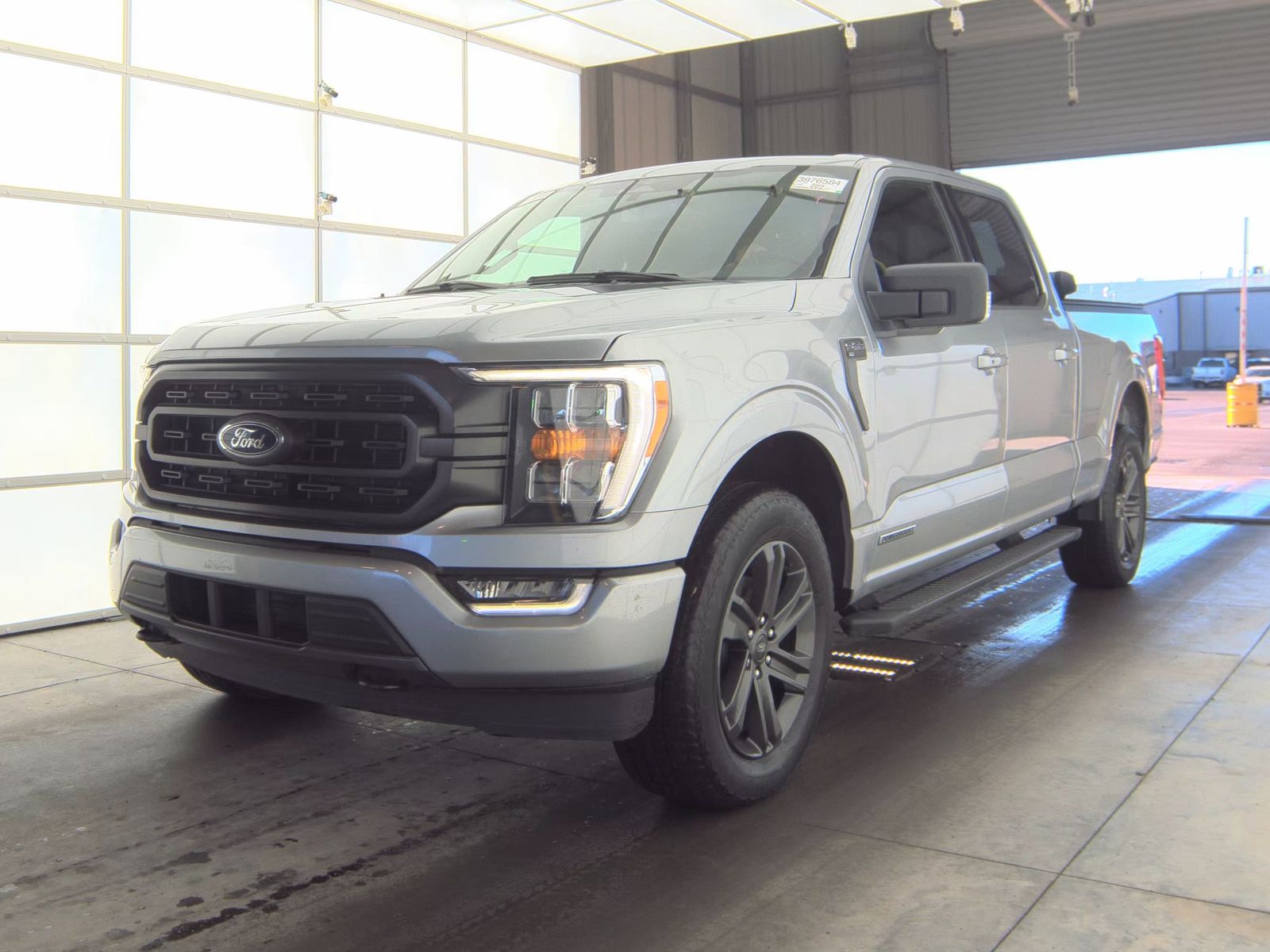 2023 Ford F-150 Hybrid XLT AWD