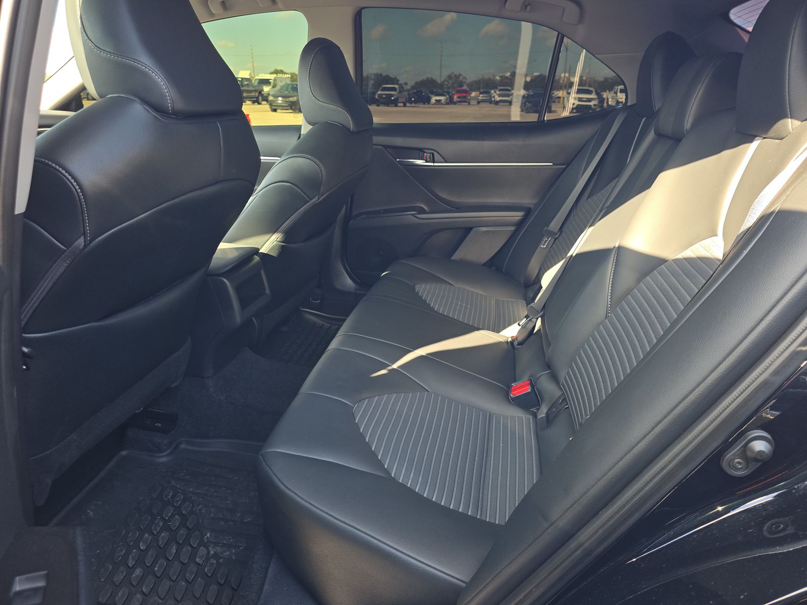 2024 Toyota Camry SE FWD