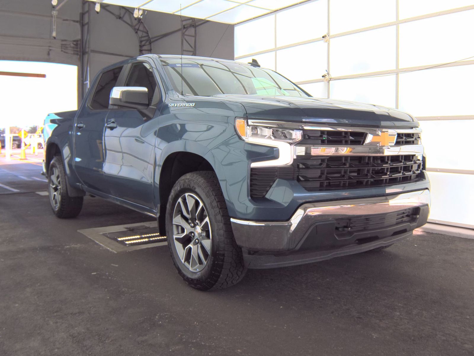 2024 Chevrolet Silverado 1500 LT AWD