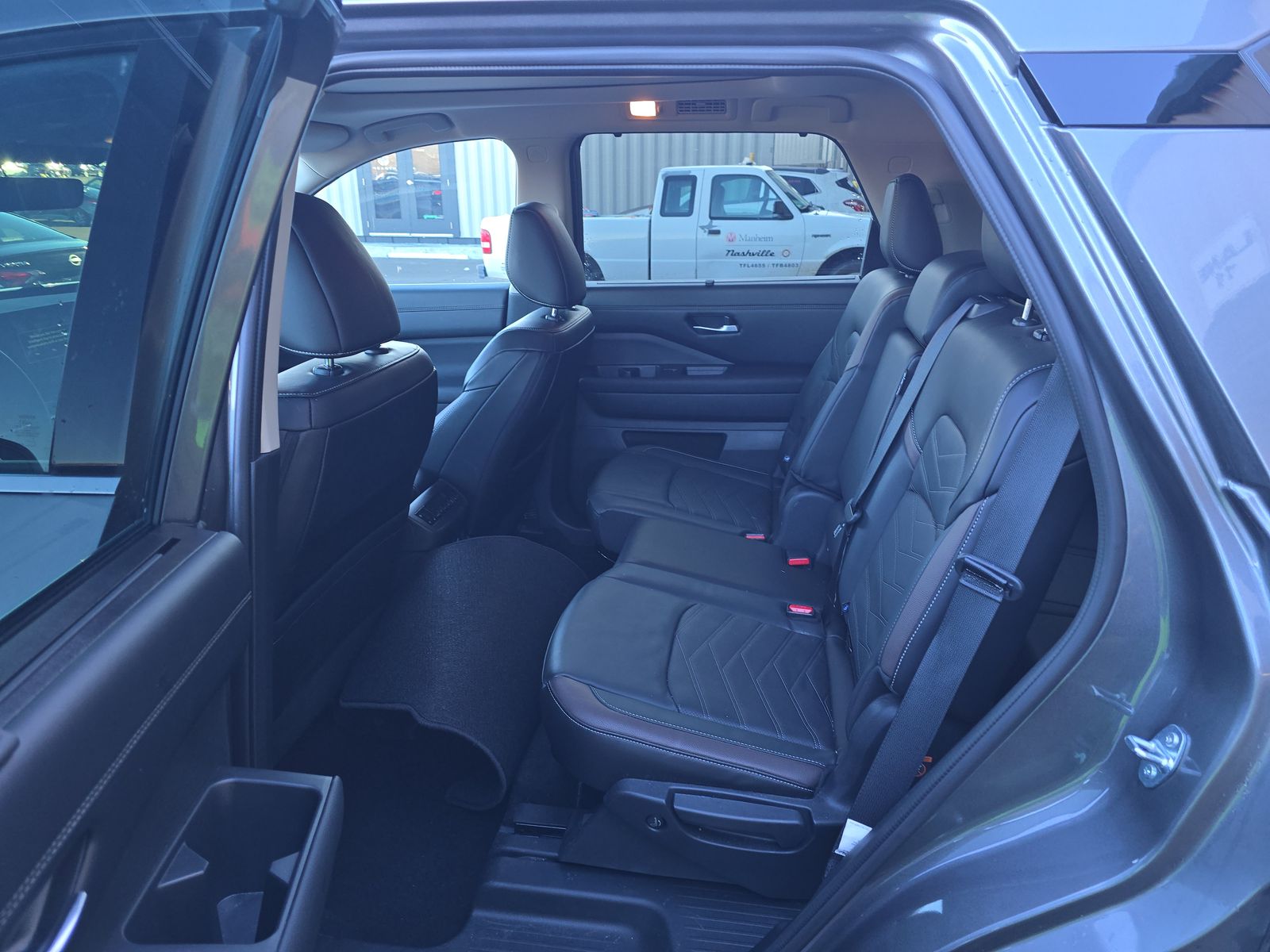 2024 Nissan Pathfinder Platinum AWD