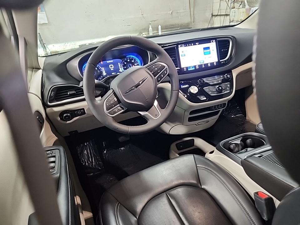 2023 Chrysler Pacifica Touring L FWD