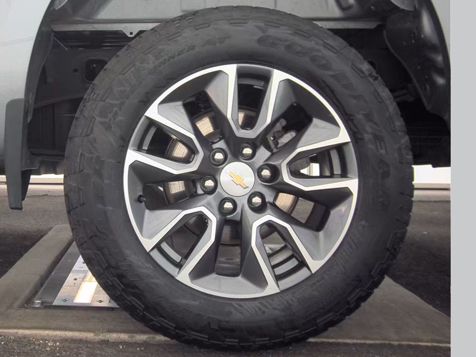 2024 Chevrolet Silverado 1500 LT AWD