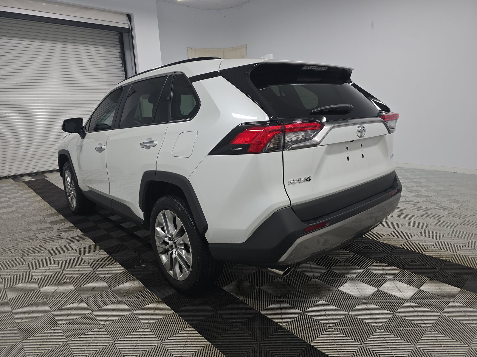 2024 Toyota RAV4 Limited FWD