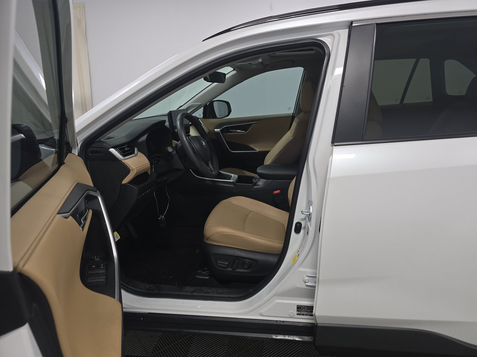 2024 Toyota RAV4 Limited FWD