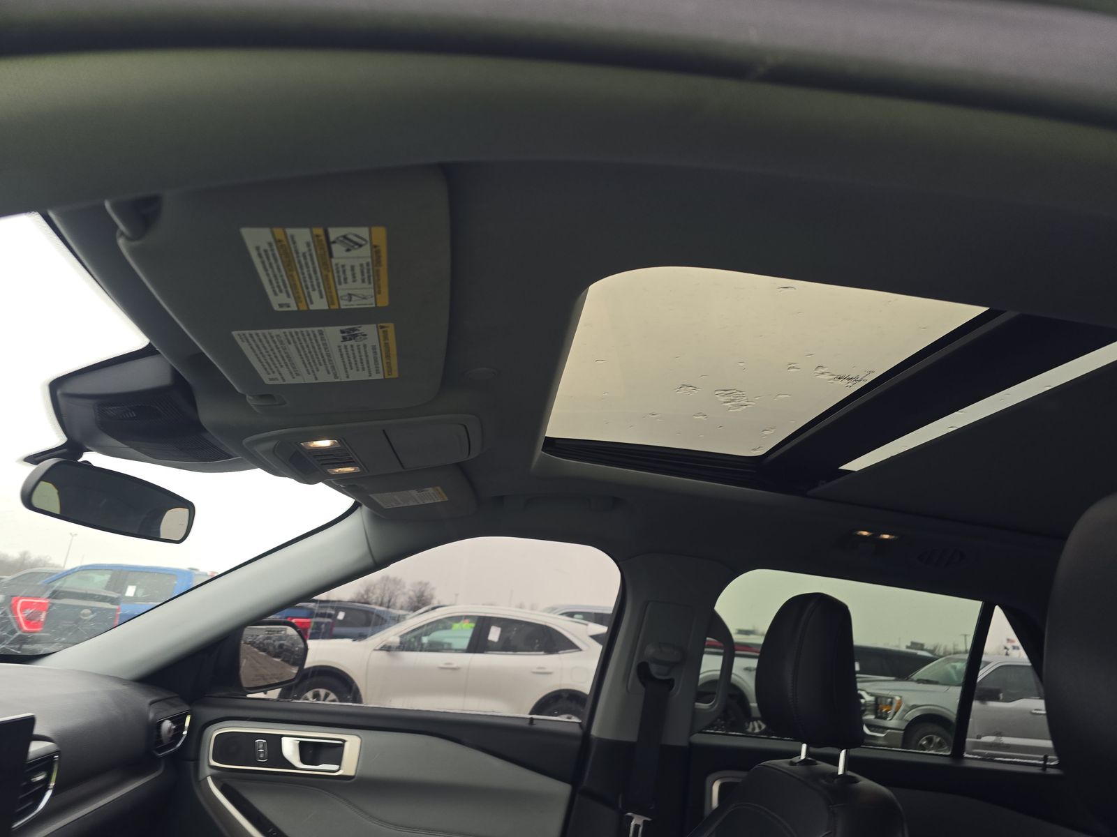 2023 Ford Explorer XLT AWD