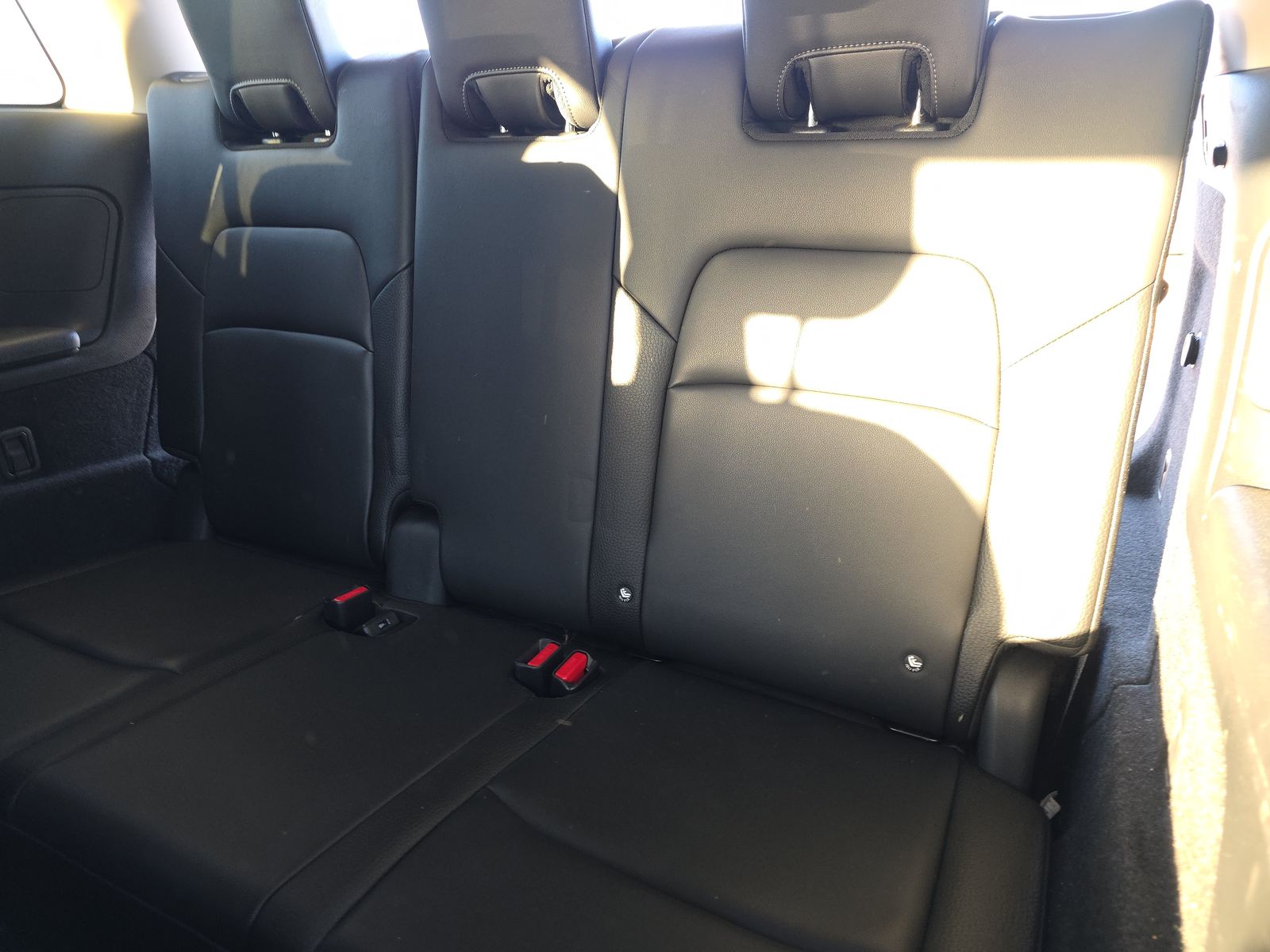 2025 Nissan Pathfinder SL FWD