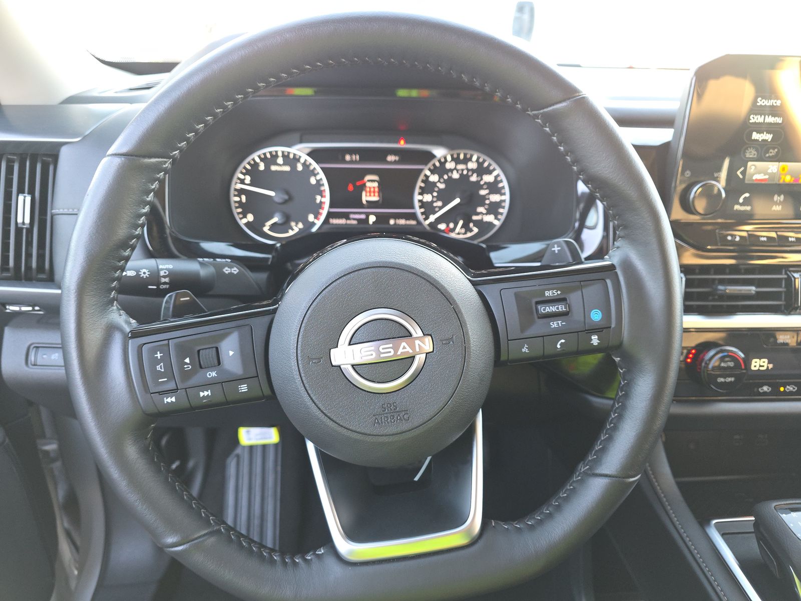 2025 Nissan Pathfinder SL FWD