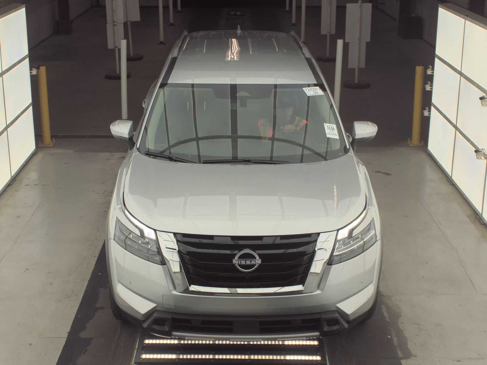 2025 Nissan Pathfinder SL FWD