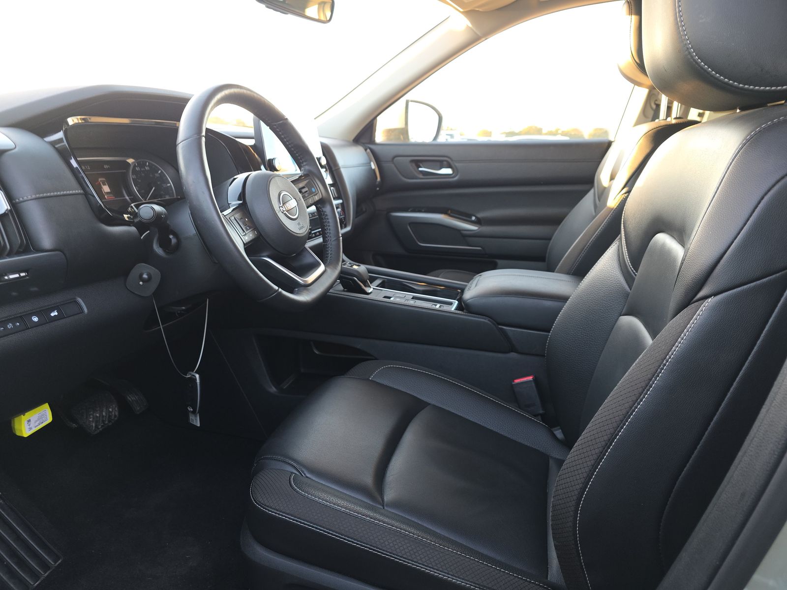 2025 Nissan Pathfinder SL FWD