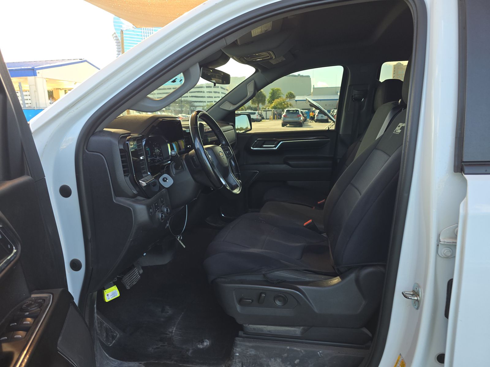 2023 Chevrolet Silverado 1500 LT AWD