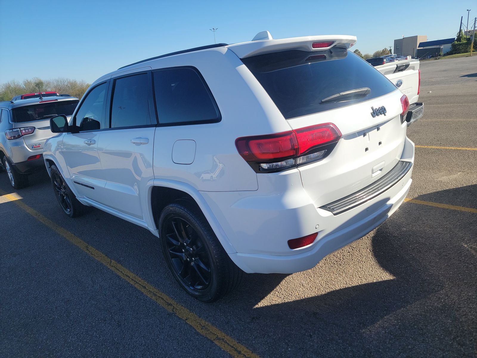 2022 Jeep Grand Cherokee Laredo X RWD
