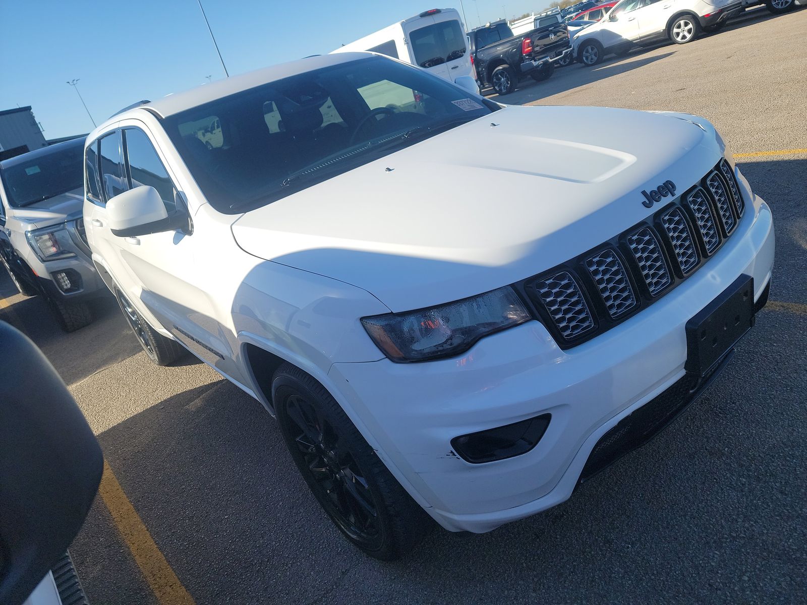 2022 Jeep Grand Cherokee Laredo X RWD