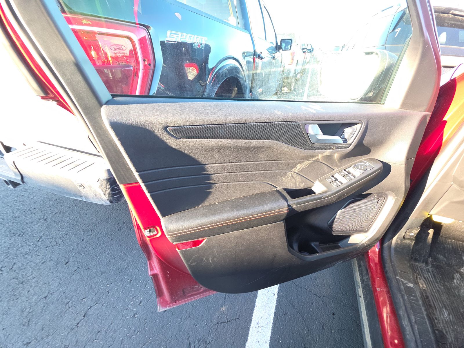 2025 Ford Escape ST-Line FWD