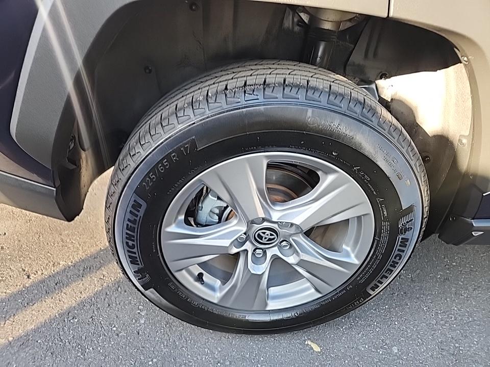 2024 Toyota RAV4 Hybrid XLE AWD