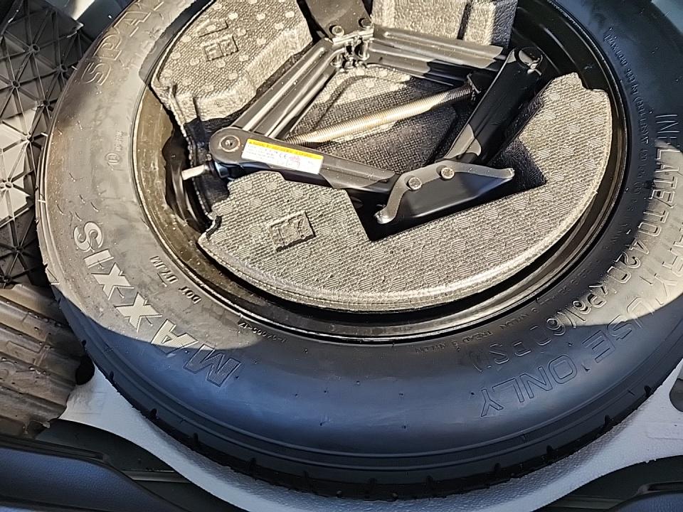 2024 Toyota RAV4 Hybrid XLE AWD