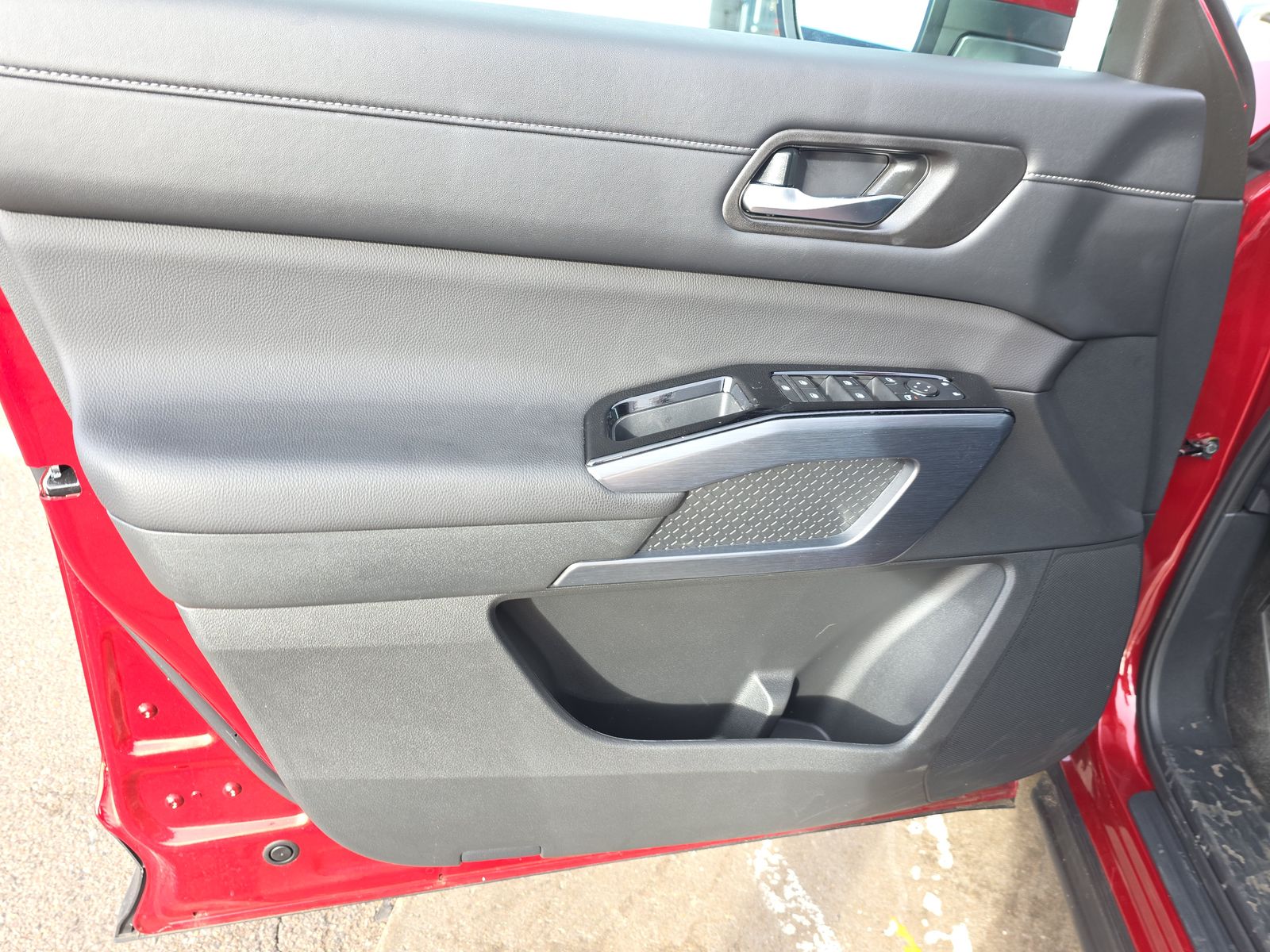 2025 Nissan Pathfinder SL AWD