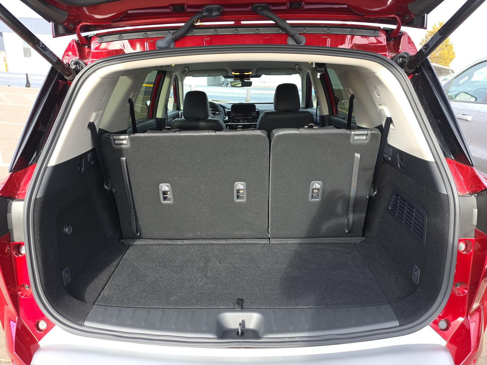 2025 Nissan Pathfinder SL AWD