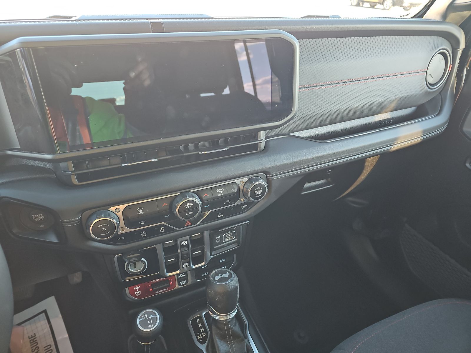 2025 Jeep Wrangler Rubicon AWD