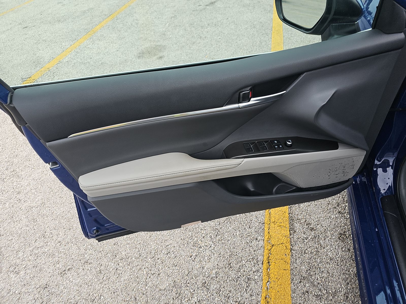 2024 Toyota Camry XSE FWD