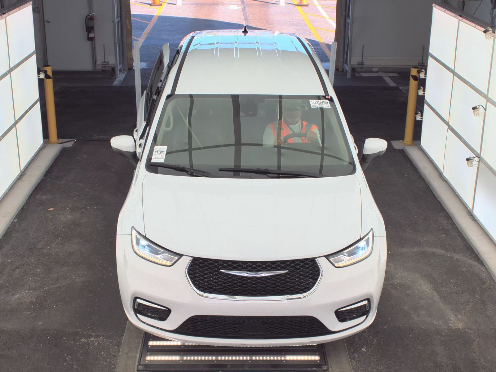 2023 Chrysler Pacifica Touring L FWD