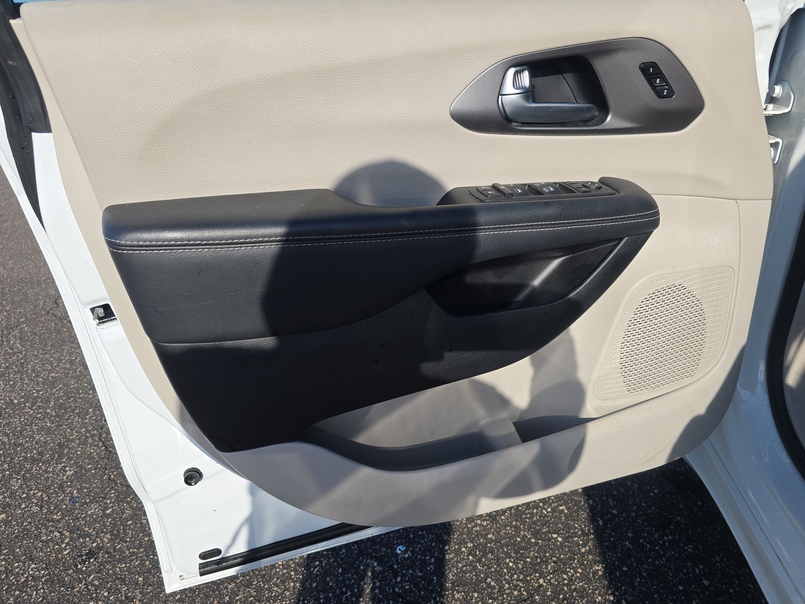 2023 Chrysler Pacifica Touring L FWD