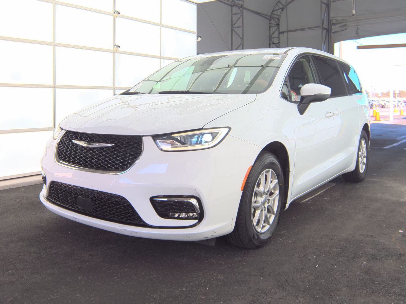 2023 Chrysler Pacifica Touring L FWD