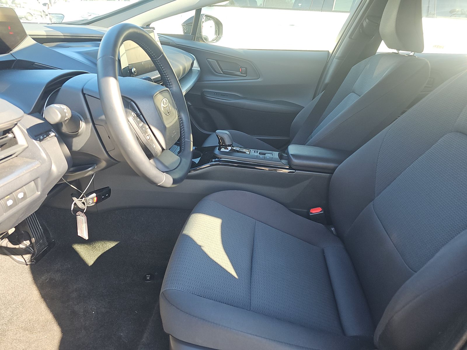 2025 Toyota Prius LE FWD