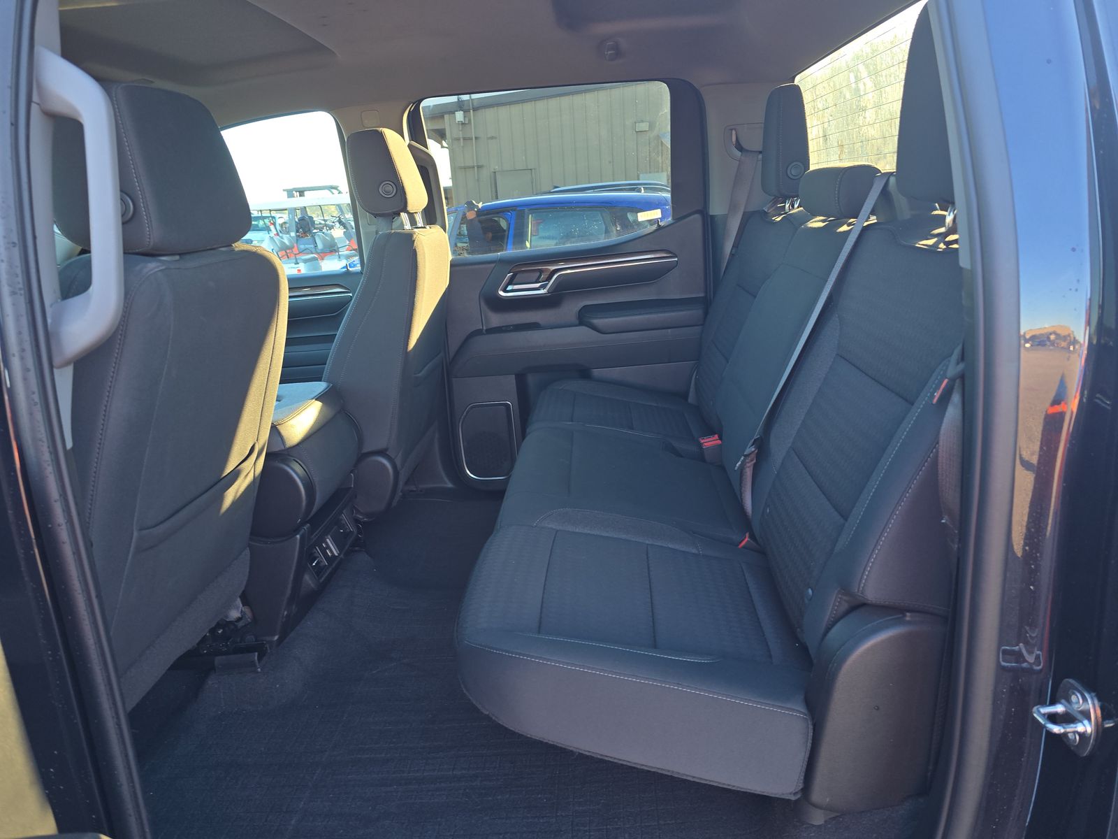 2023 Chevrolet Silverado 1500 LT AWD