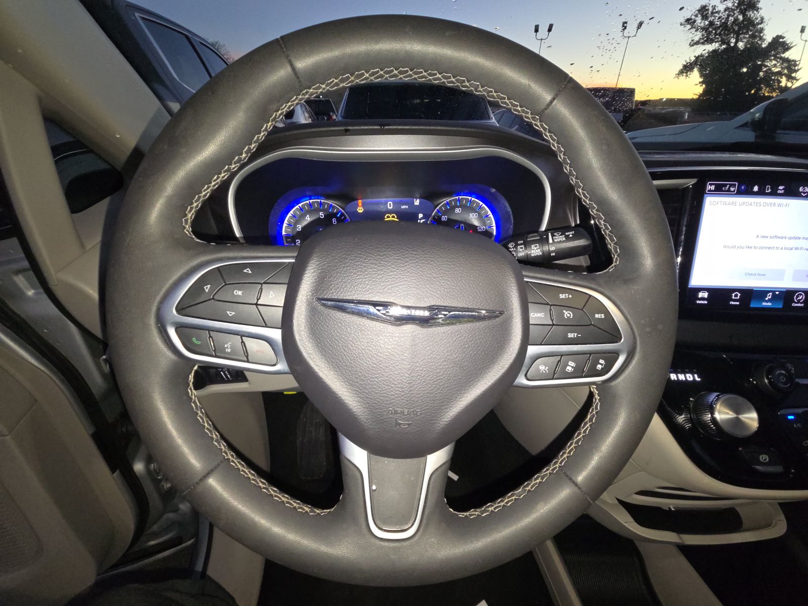 2024 Chrysler Pacifica Touring L FWD