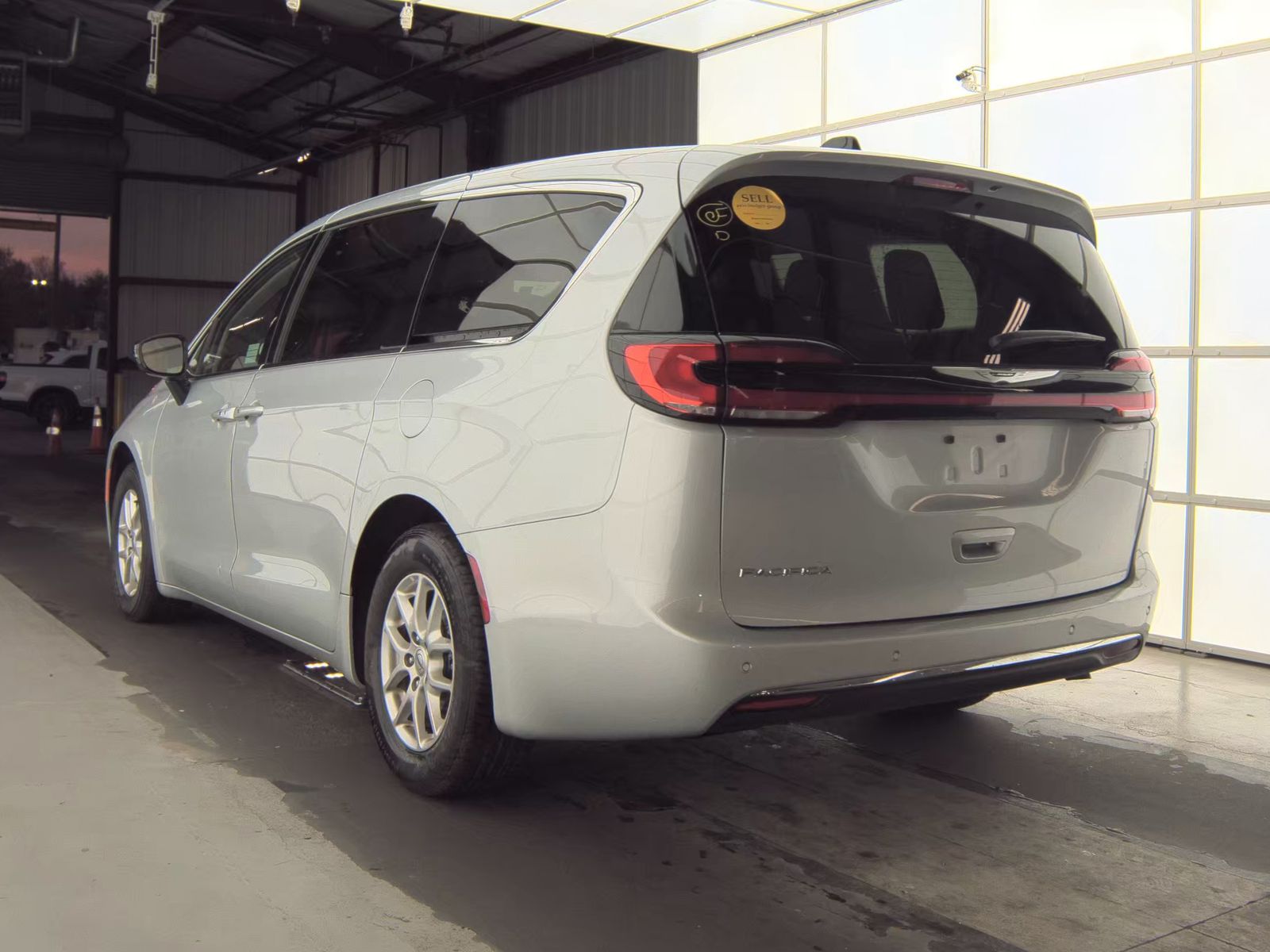 2024 Chrysler Pacifica Touring L FWD