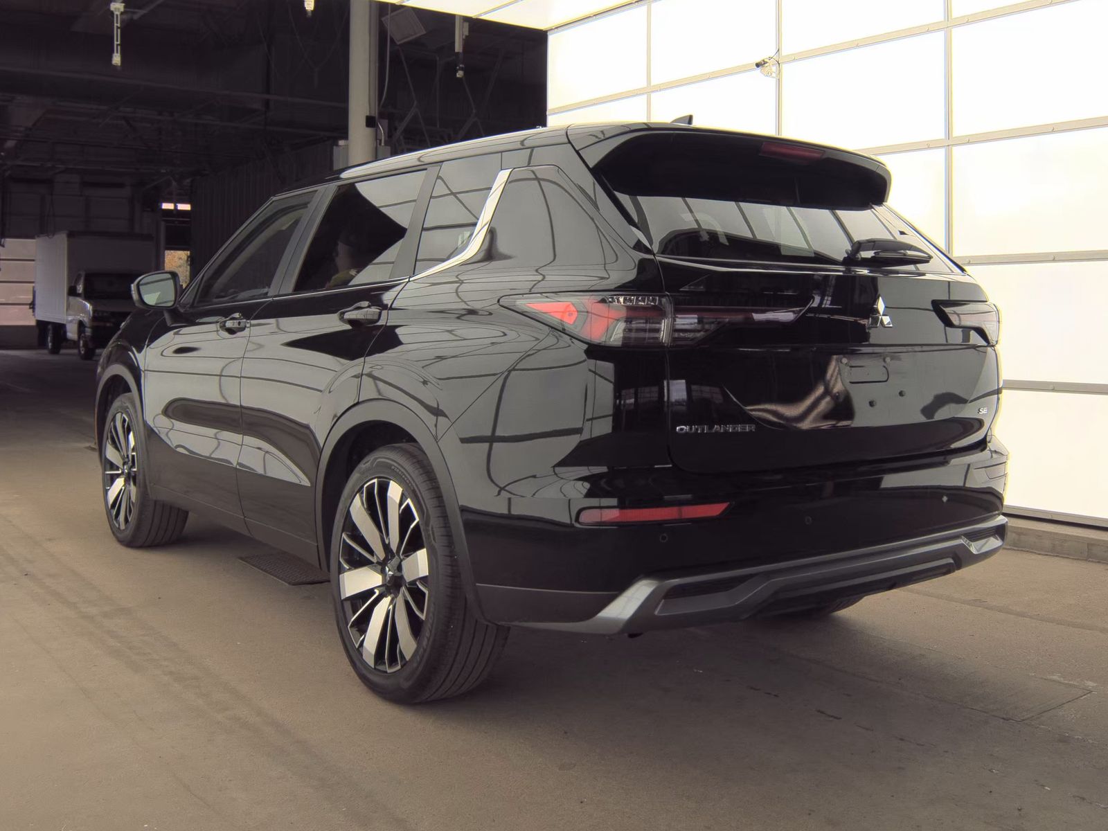 2025 Mitsubishi Outlander SE AWD