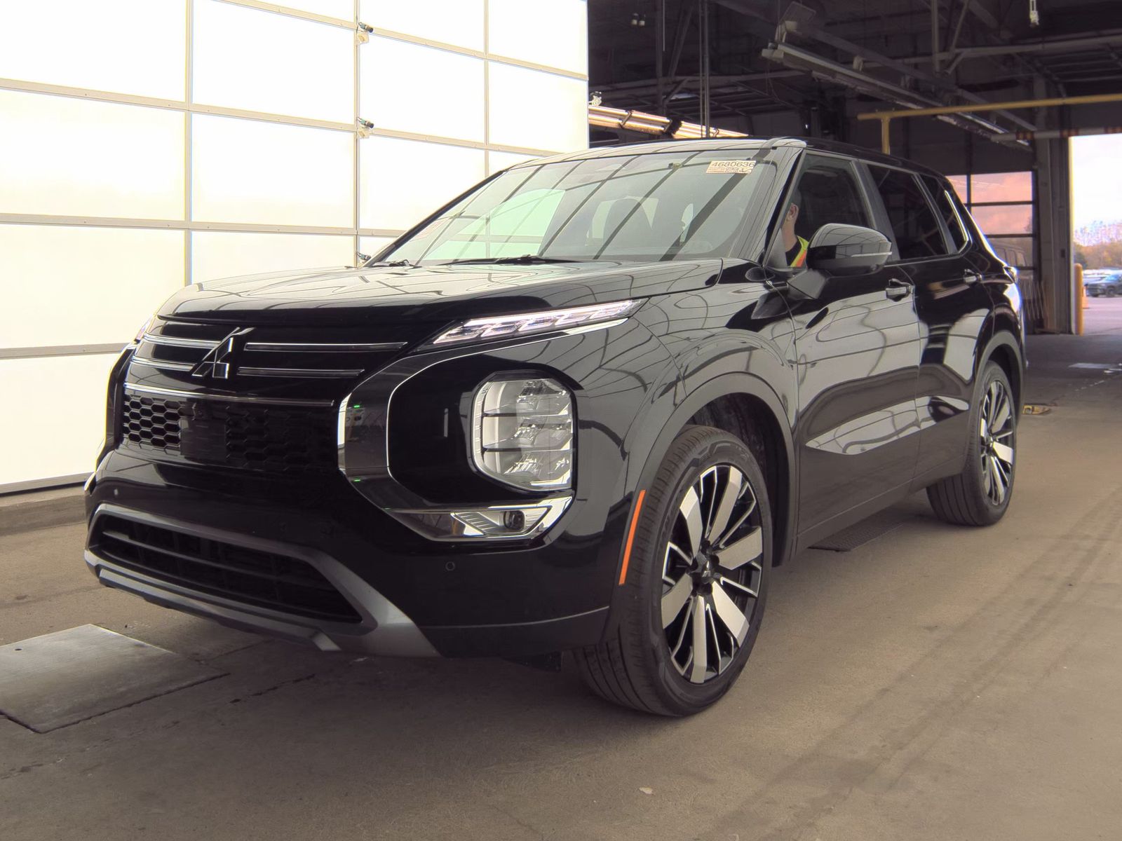 2025 Mitsubishi Outlander SE AWD