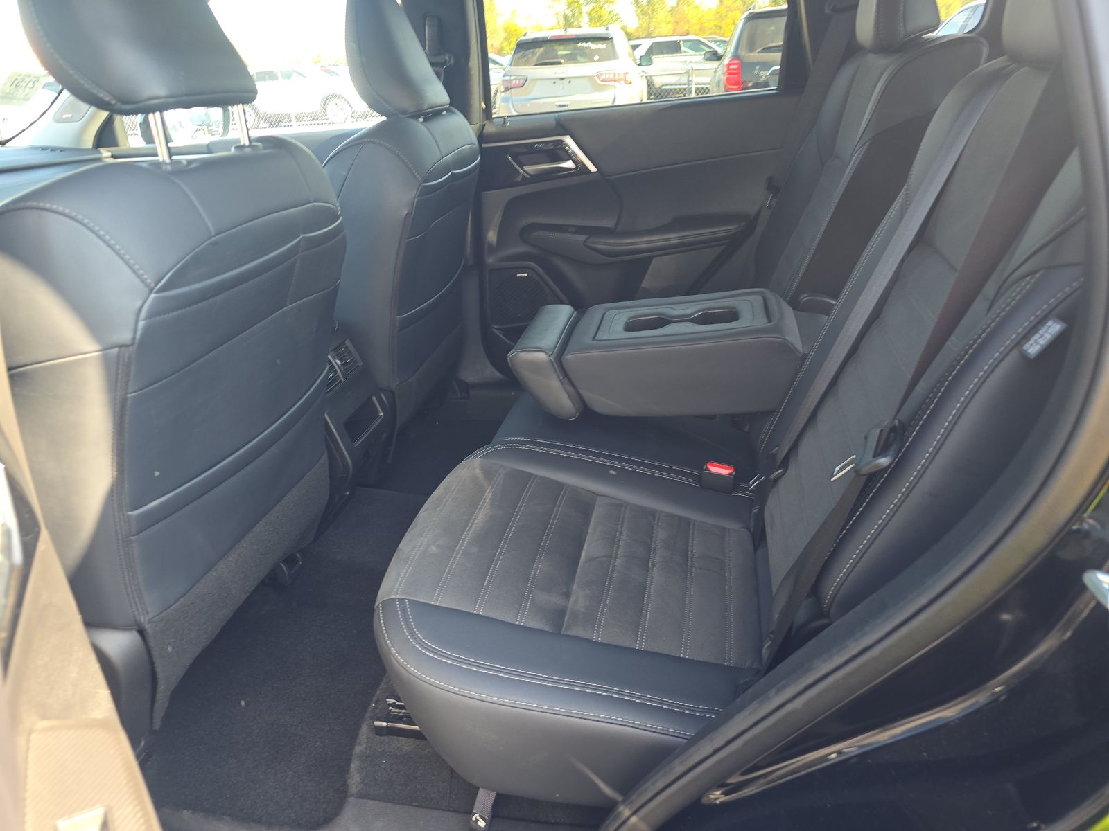 2025 Mitsubishi Outlander SE AWD