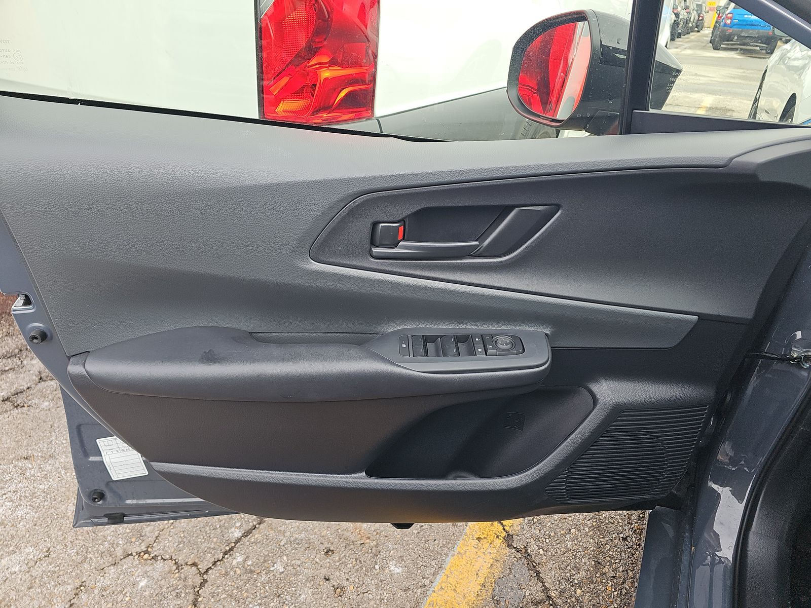 2025 Toyota Prius LE FWD