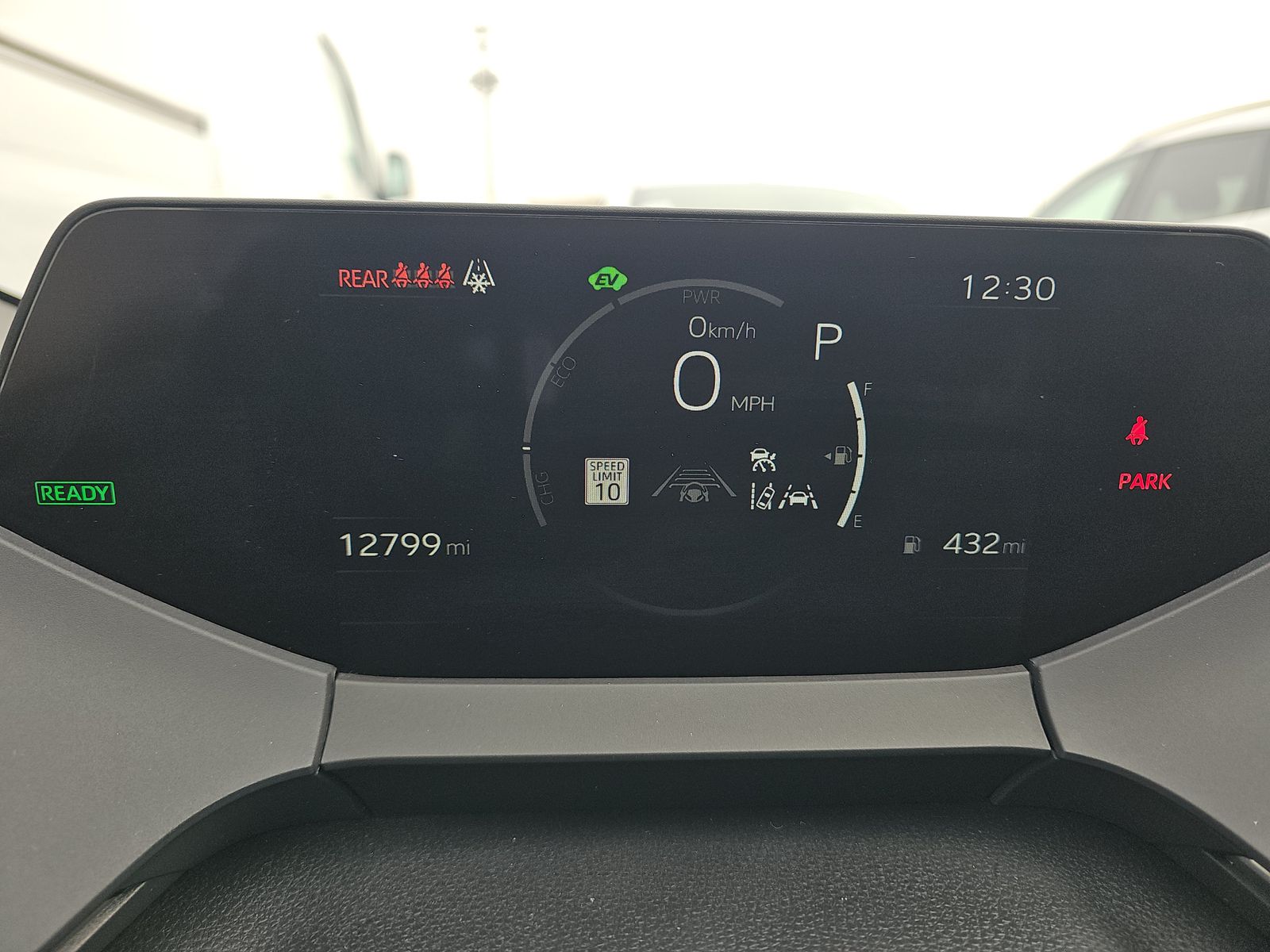 2025 Toyota Prius LE FWD